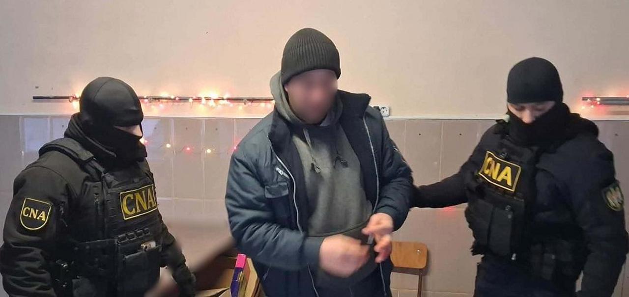 Mită de 50.000 de euro la Șoldănești într-un dosar de trafic de ființe umane: un bărbat, reținut de CNA