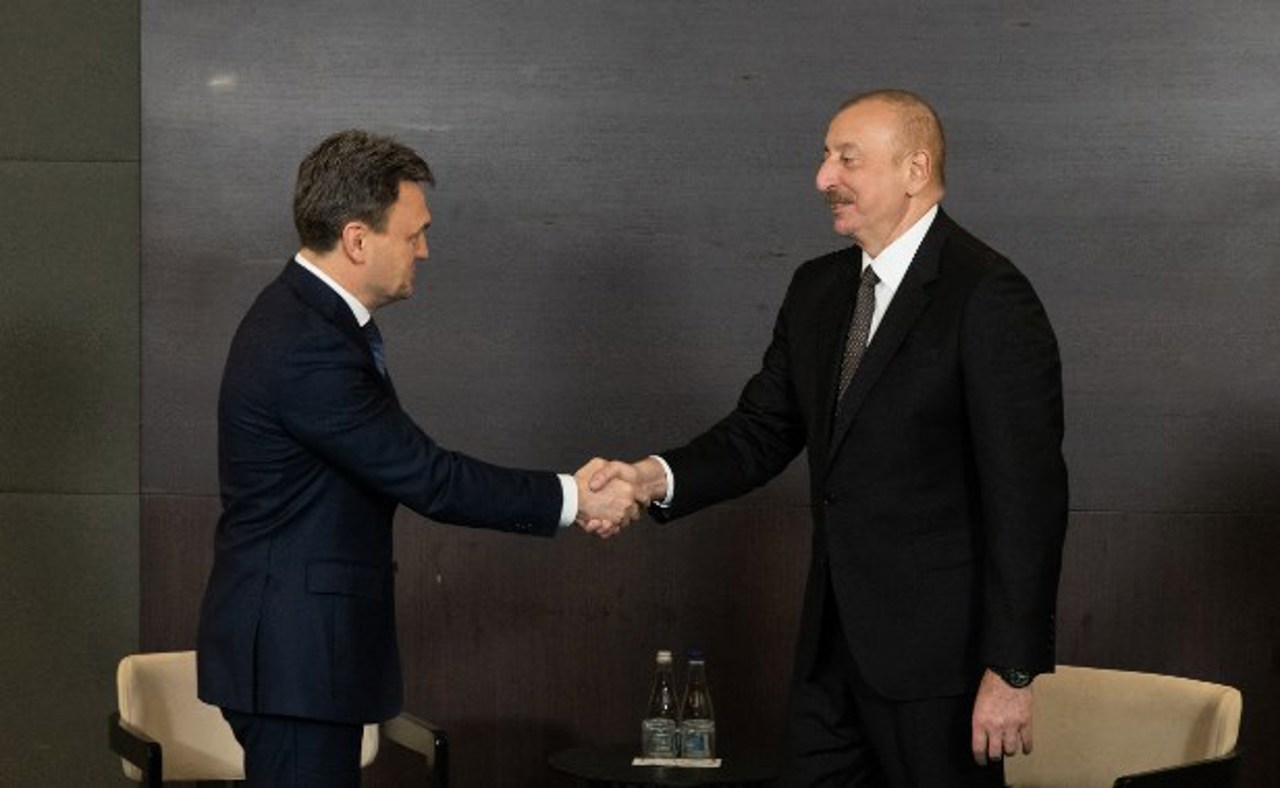 Premierul Dorin Recean a avut o întrevedere cu președintele Azer, Ilham Aliev