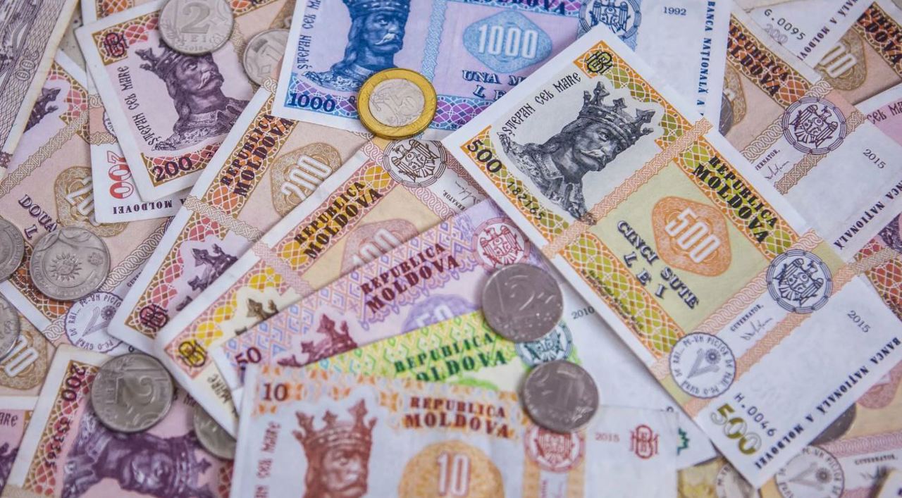 De la ruble și cupoane la propria monedă: Parcursul leului moldovenesc