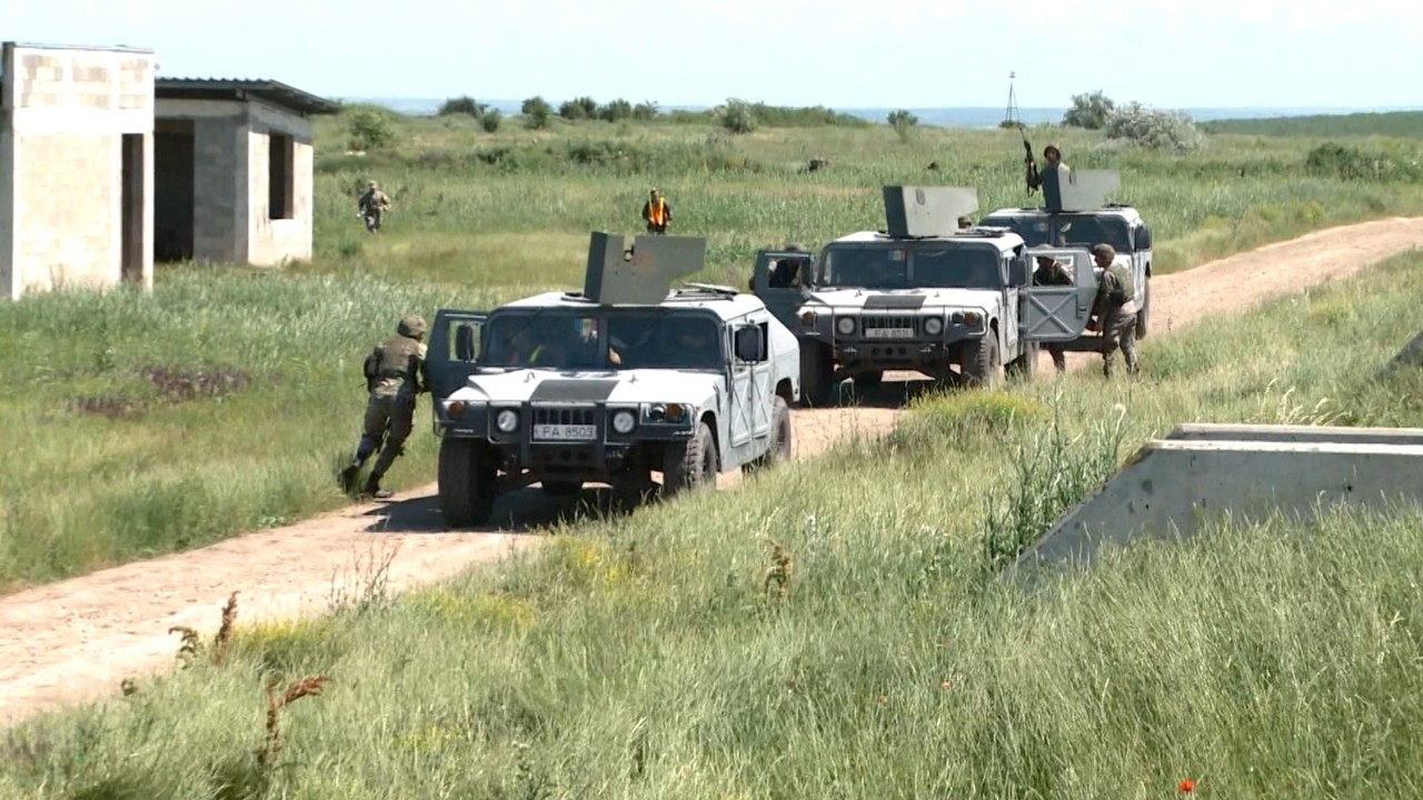 Capacitatea viitorilor ofițeri de a lua decizii rapide, testată pe poligonul din Bulboaca 