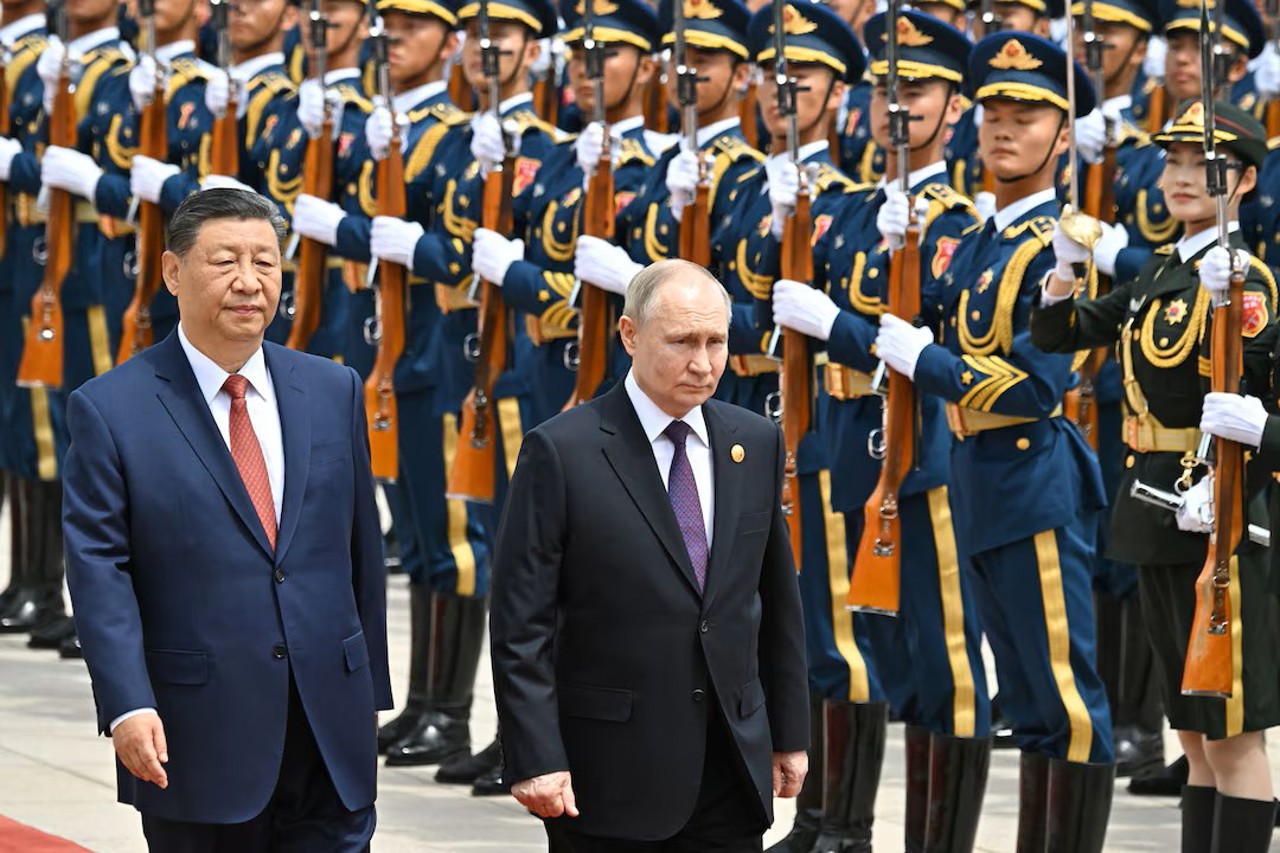 Vladimir Putin se întâlnește cu omologul săui chinez la Beijing. Xi Jinping laudă legăturile dintre China și Rusia
