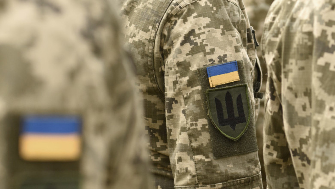 Ucraina ar putea recruta până la 20.000 de deținuți pentru a-și întări armata