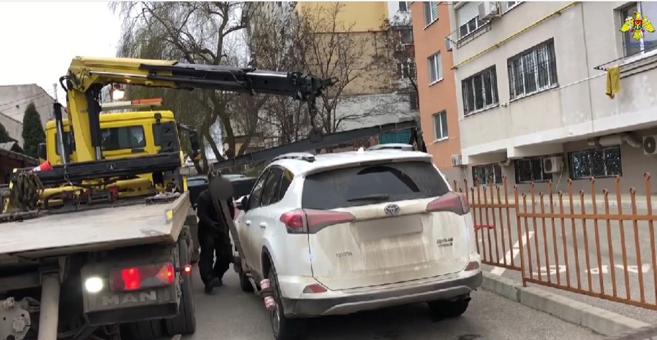 Обыски по делу о контрабанде транспортных средств