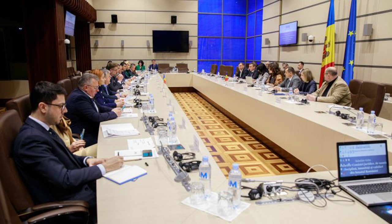 Проблемы в сфере юстиции обсудили на совместном заседании юридических комиссий Парламента Республики Молдова и Сената Румынии