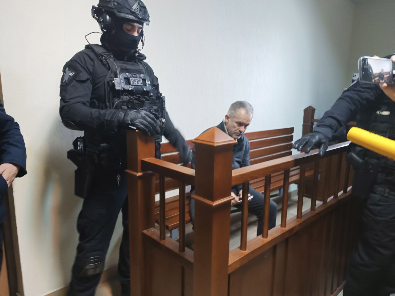 Foști politicieni și angajați la BNM: Instanța va audia doar 16% din martorii propuși de Plahotniuc