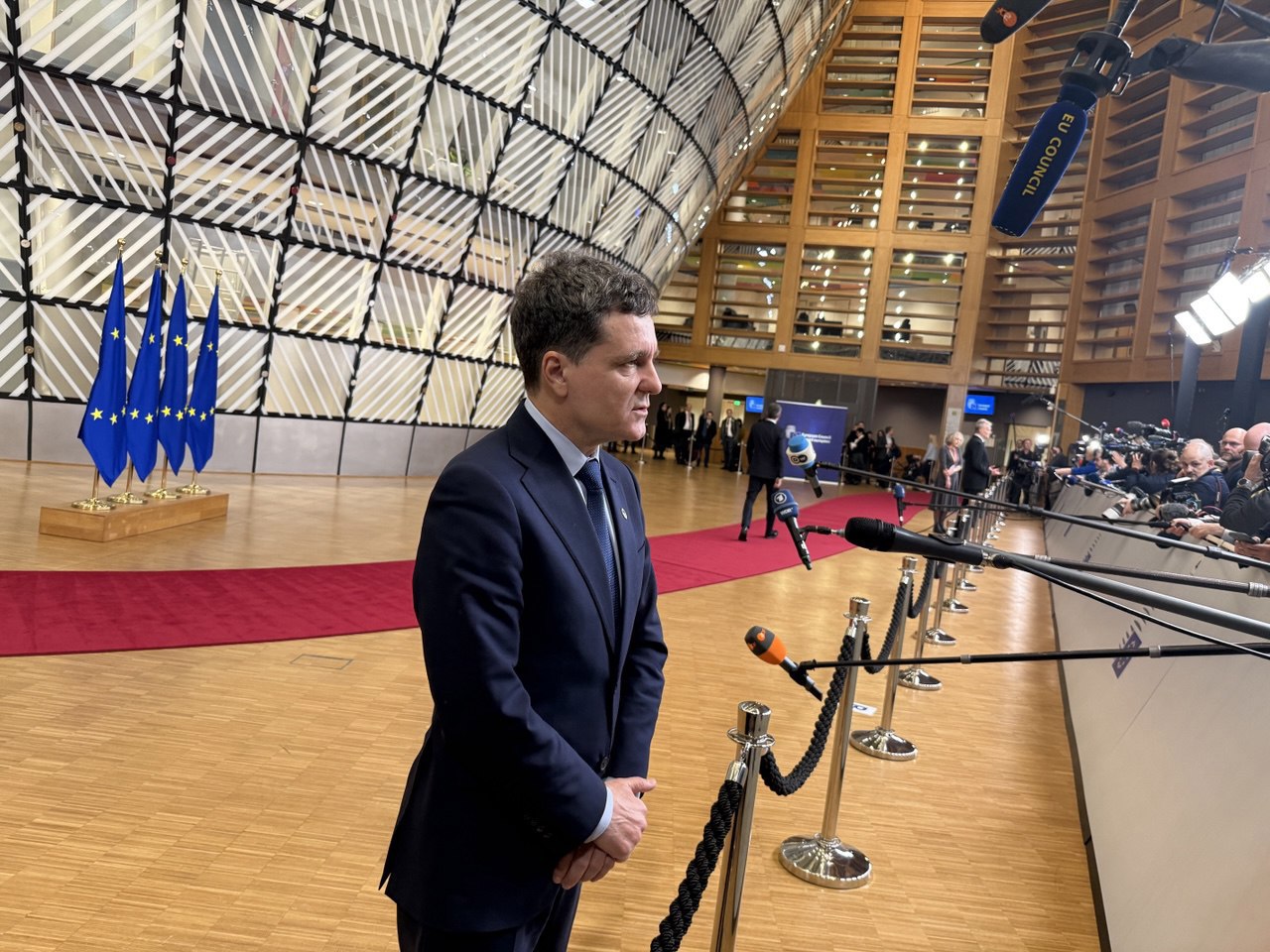 Nicușor Dan anunță, de la Bruxelles, condiția care trebuie îndeplinită pentru reunirea României cu R. Moldova