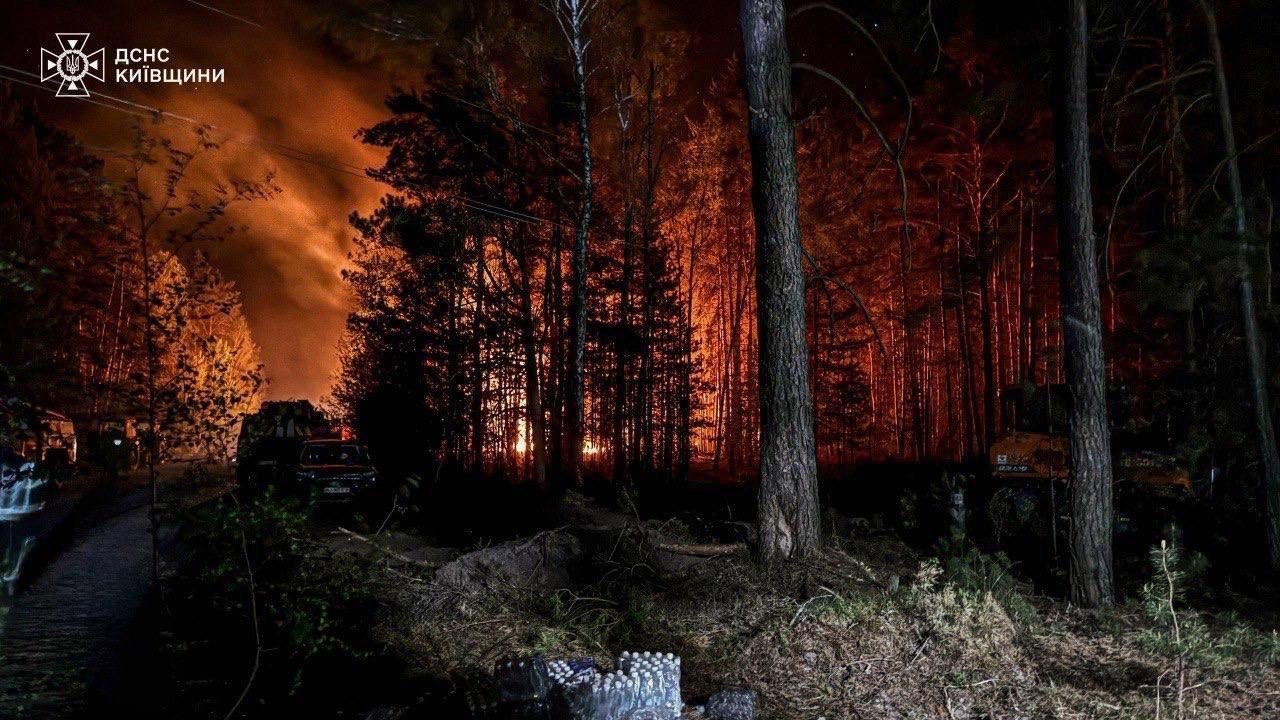 В Чернобыльской зоне тушат масштабный пожар: угрозы для Молдовы нет