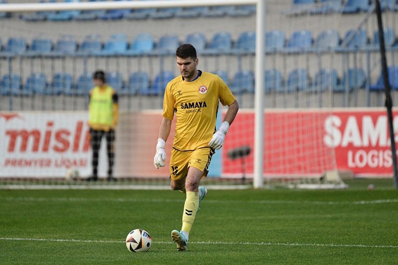 După ce și-a prelungit contractul cu echipa de club, Cristian Avram se poate gândi la meciurile cu Polonia și Italia 