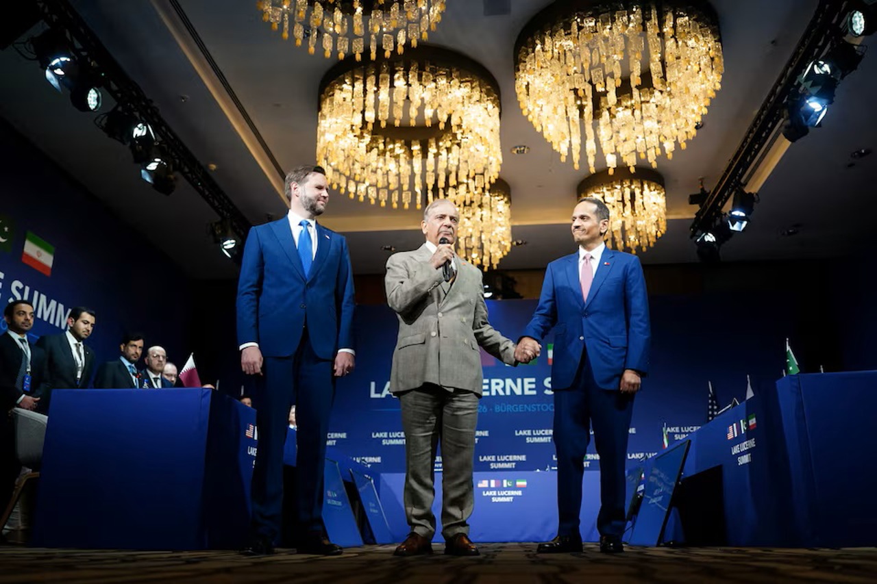 SUA și Iranul au bătut palma pe o foaie de parcurs de 60 de zile pentru un acord de pace definitiv