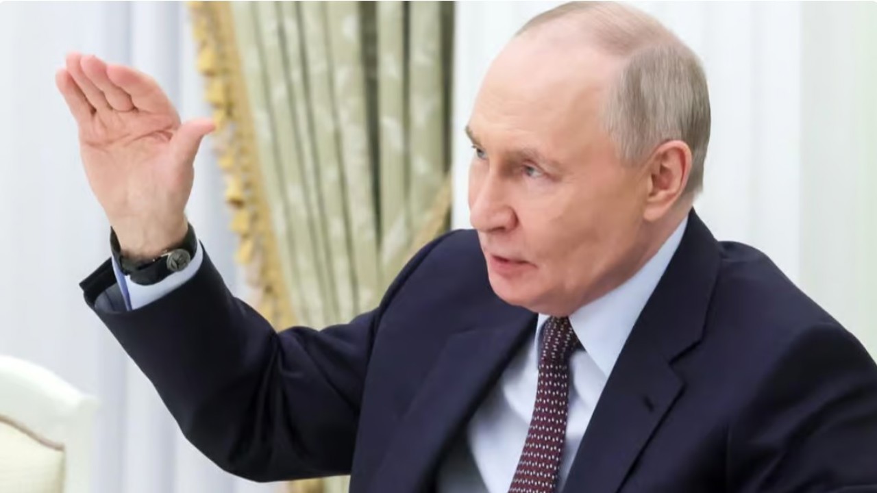 Рейтинг Путина снизился до минимума с февраля 2022 года