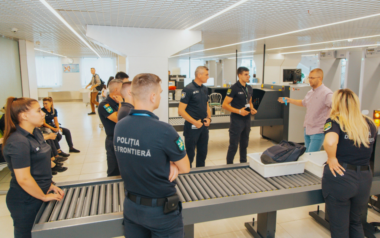 Polițiștii de frontieră, instruiți în domeniul securității aeroportuare