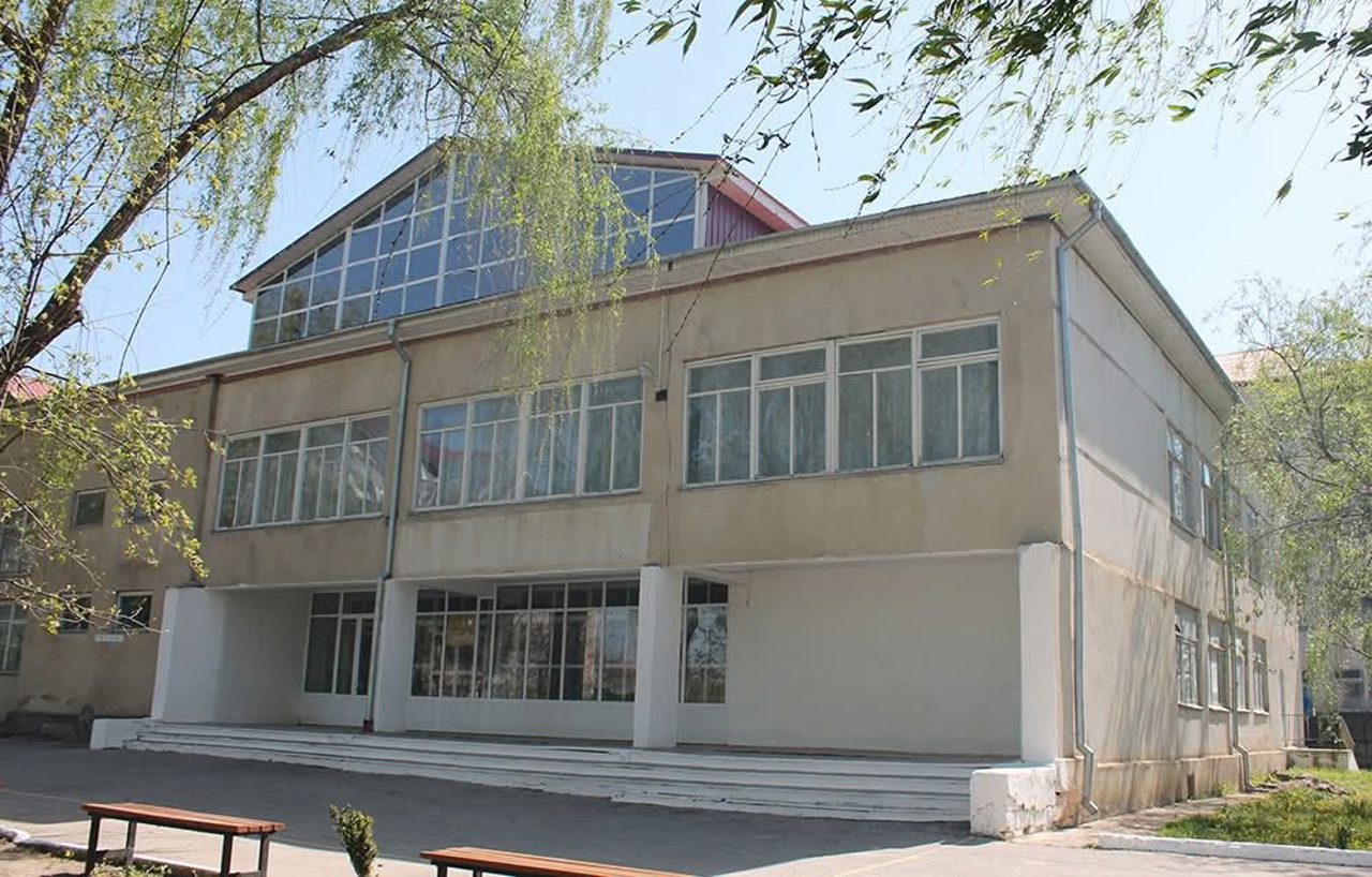 Reabilitarea infrastructurii educaționale: Gimnaziul „Grigore Vieru” din Ialoveni, printre beneficiari