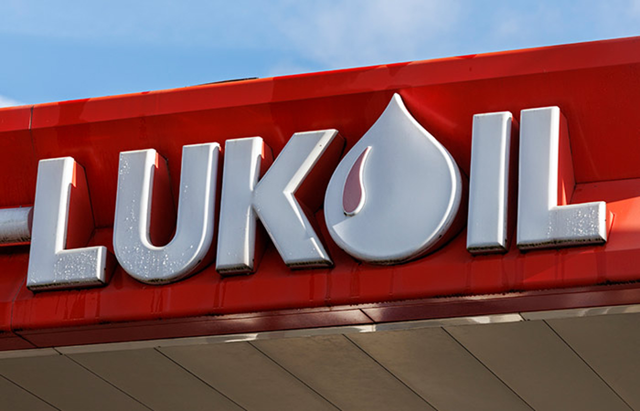 Veniturile Rusiei din petrol scad după sancțiunile impuse de SUA