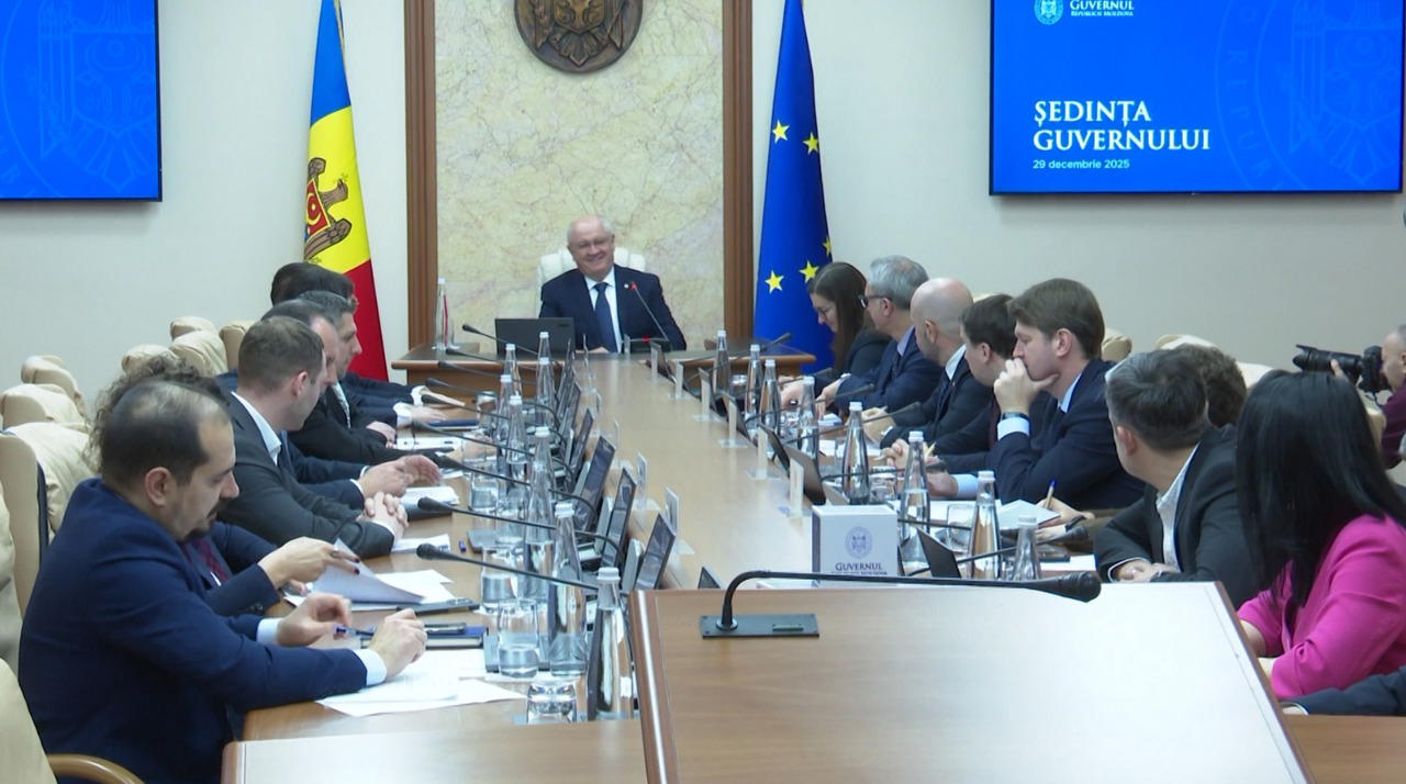 Guvernul și-a stabilit prioritățile pentru 2026: siguranță rutieră, educație și locuri de muncă