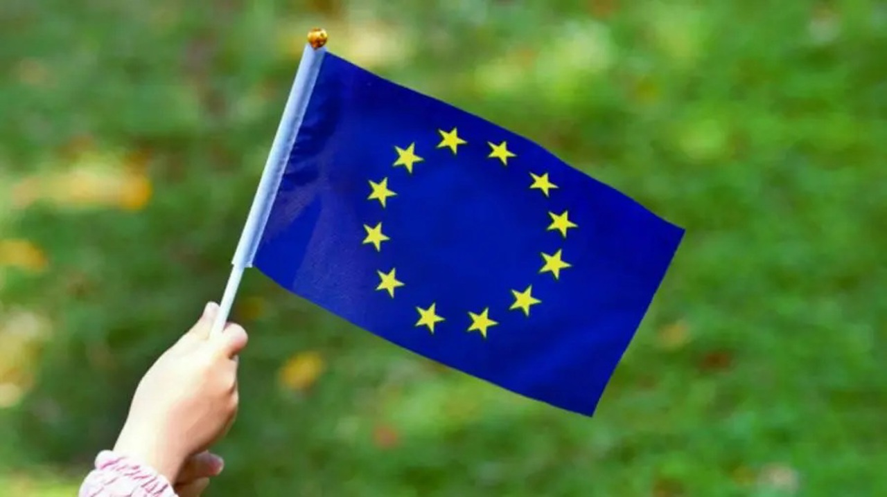 Elevi din R. Moldova, călătorie simbolică prin UE, prin intermediul jocului de societate „Parcursul European”