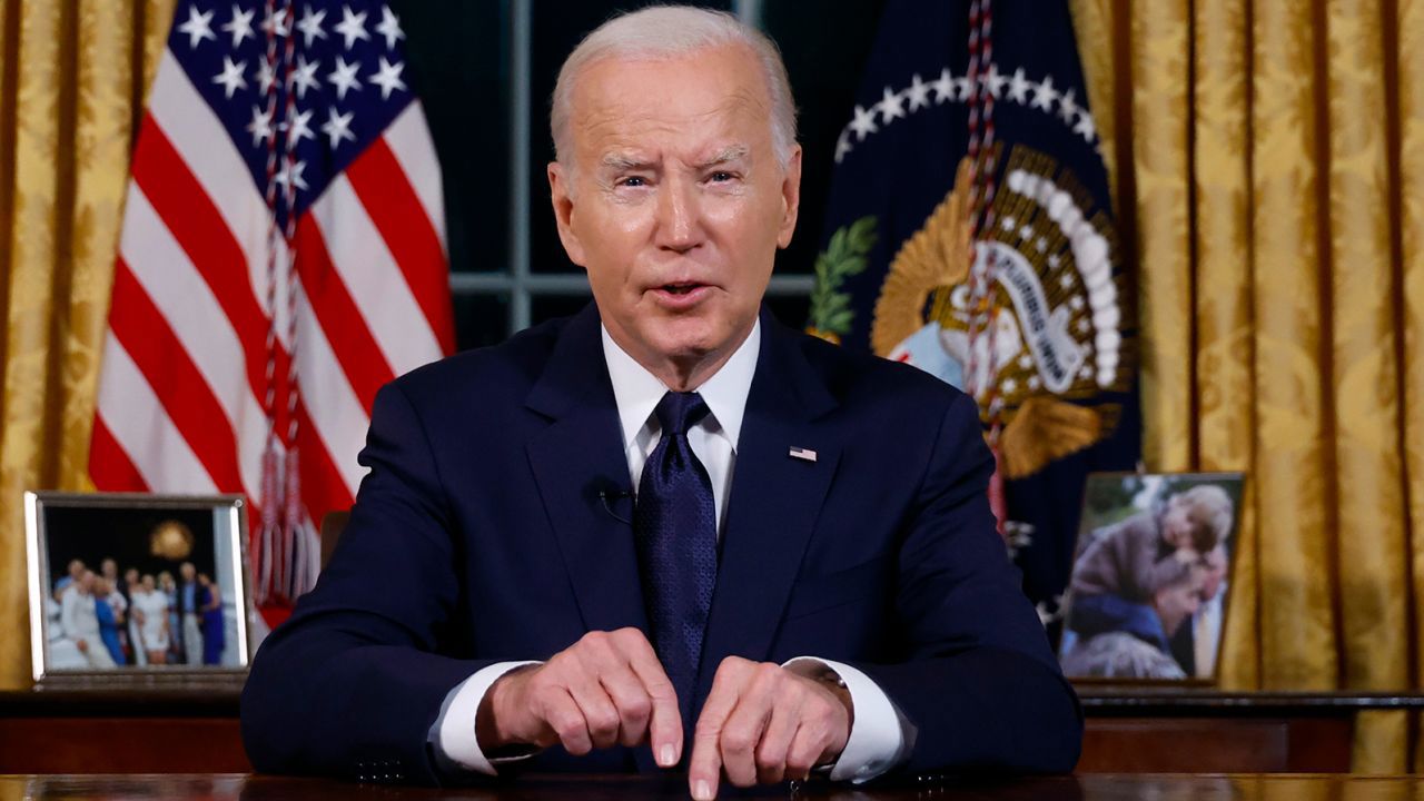 Biden asks Congress for $106B, including $85B for Ukrai Biden mulls $60 bln for Ukraine, $10 bln for Israel in funding request 