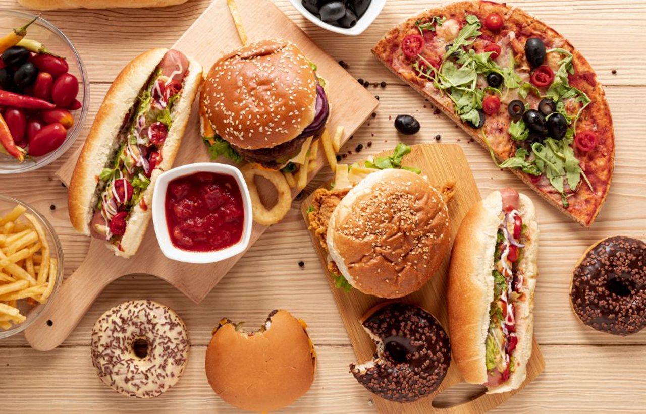 Avertisment: Consumul de grăsimi trans peste limita recomandată sporește riscul bolilor cardiovasculare