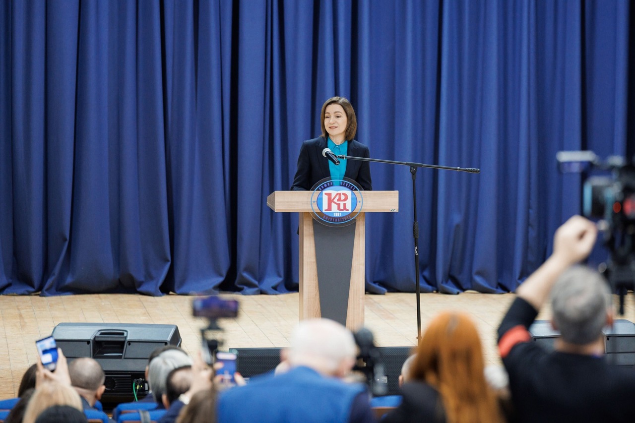 Mesaj pentru Găgăuzia: păstrarea limbii materne și cunoașterea românei, esențiale pentru viitor