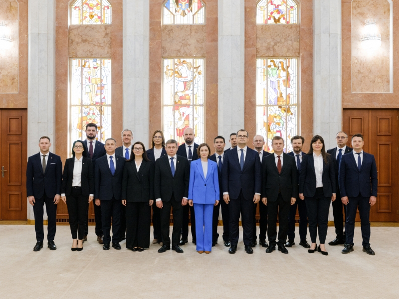 „Agenda este clară”: Guvernul condus de prim-ministrul Vasile Tofan a depus jurământul de învestire