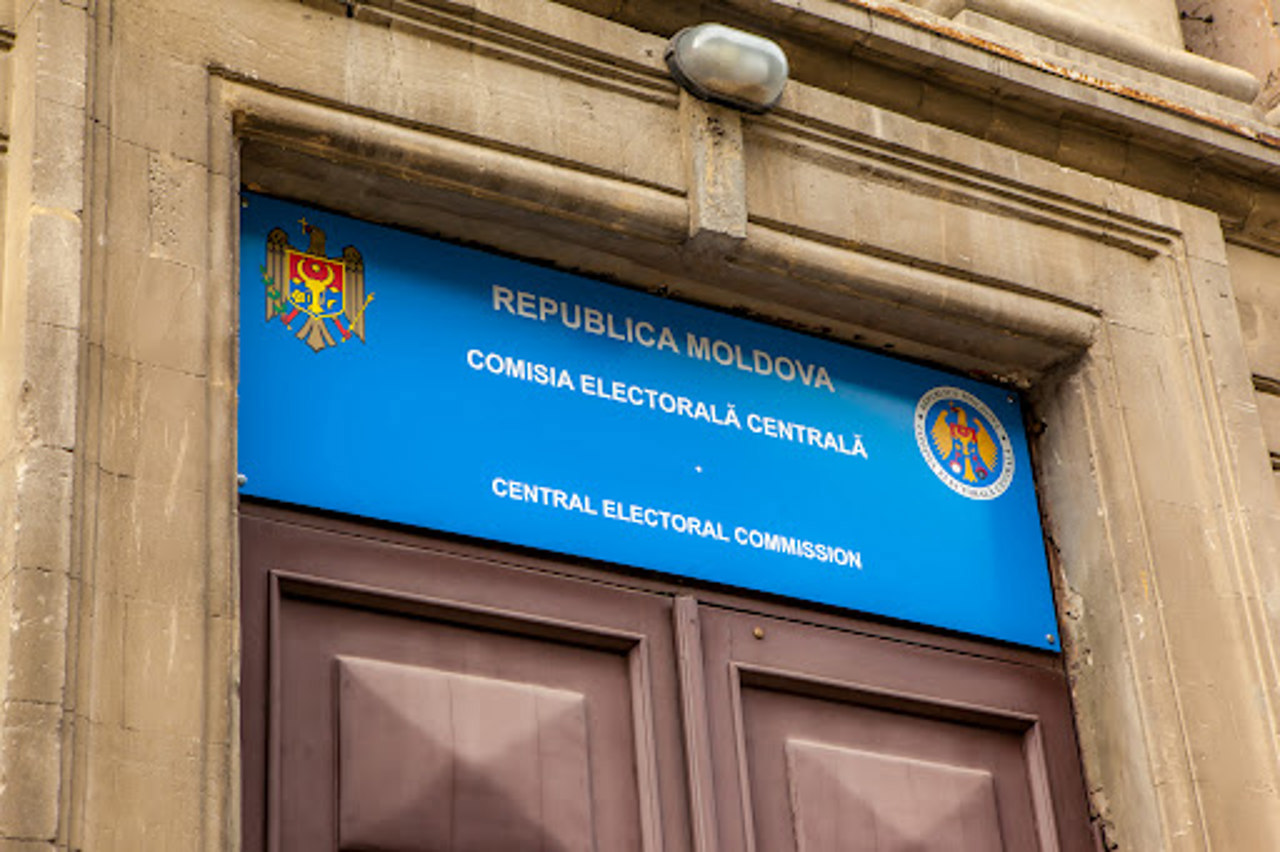 Sesizările PSRM privind neregulile în procesul electoral, respinse de CEC