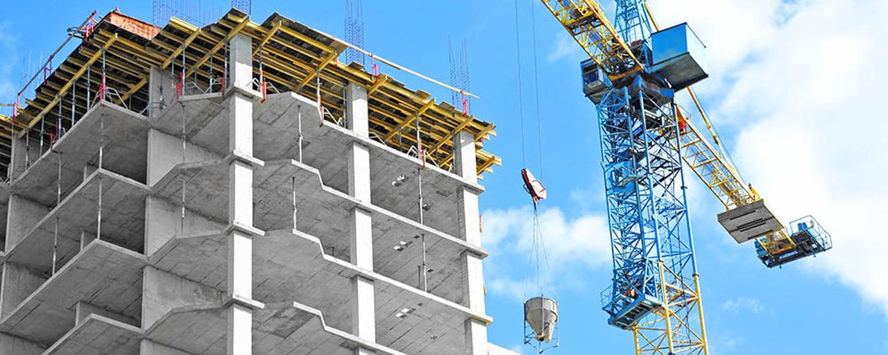 Control mai strict pentru blocurile înalte: Noi măsuri propuse în domeniul construcțiilor
