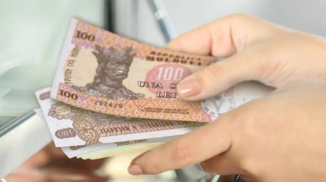 Salariul minim de 7.600 de lei în sectorul real, convenit de sindicate și patronate