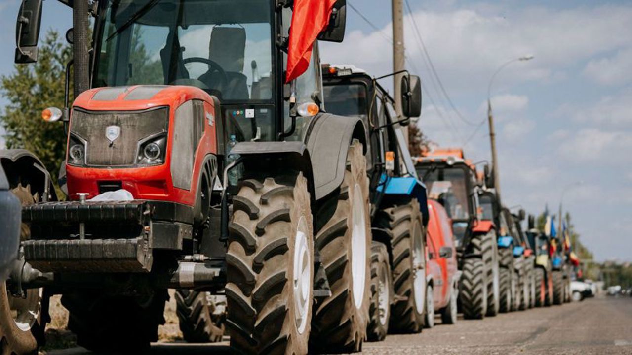 Agricultorii din Basarabeasca scot tehnica în drum. Protest cu tractoare, anunțat lângă Abaclia