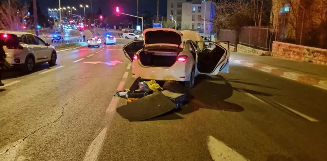 Morți și răniți într-un atac armat la o sinagogă din Ierusalim