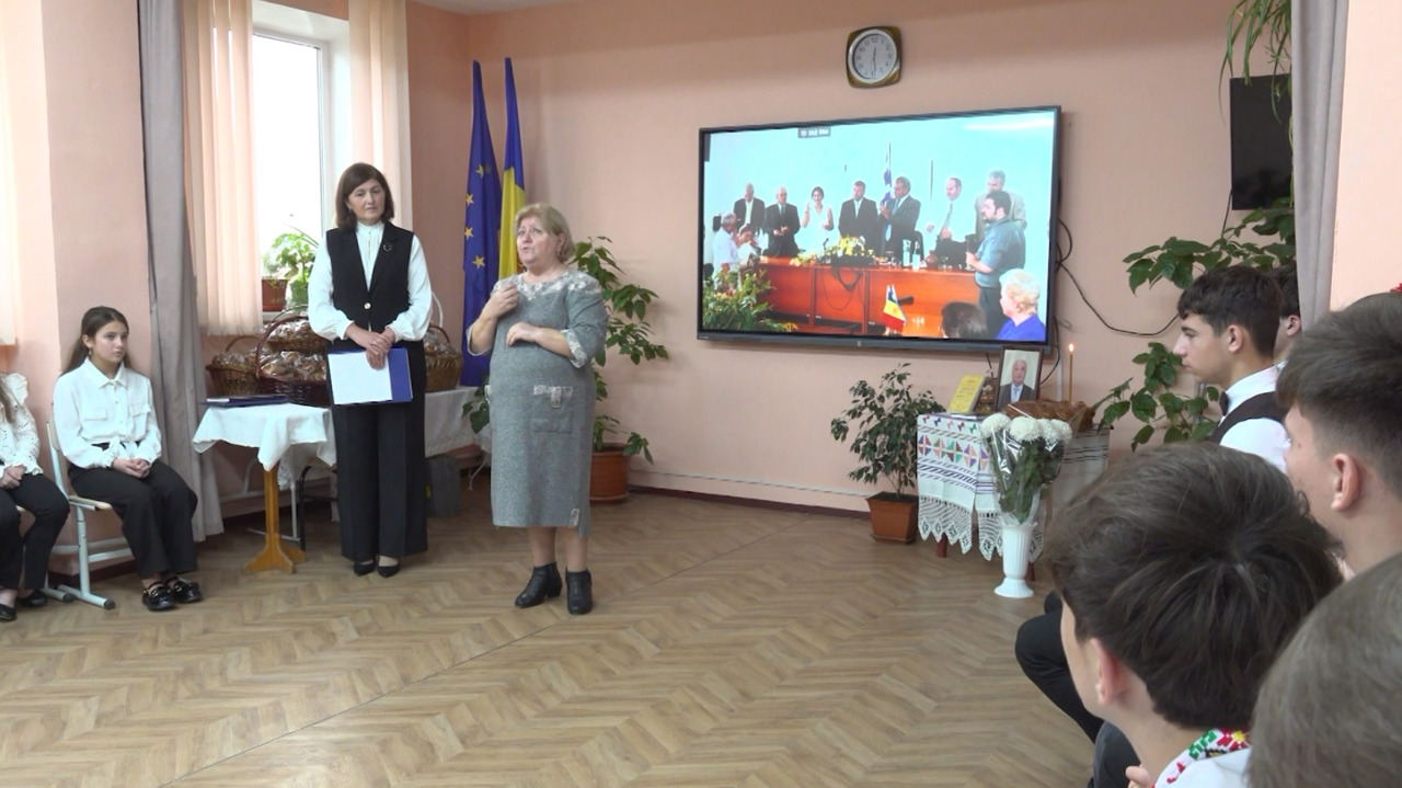 Gimnaziul din Singureni, redenumit în memoria lui Leonid Bujor