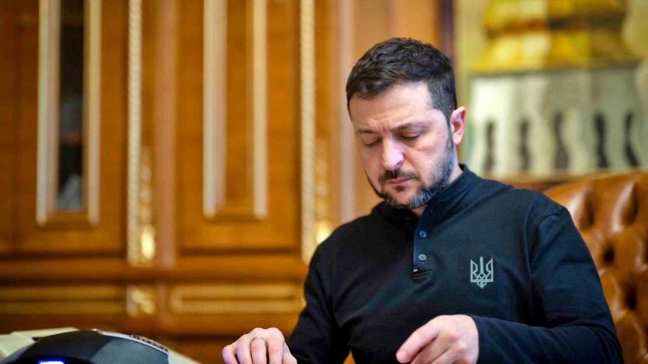 Украина ввела санкции против 11 молдавских политиков и активистов