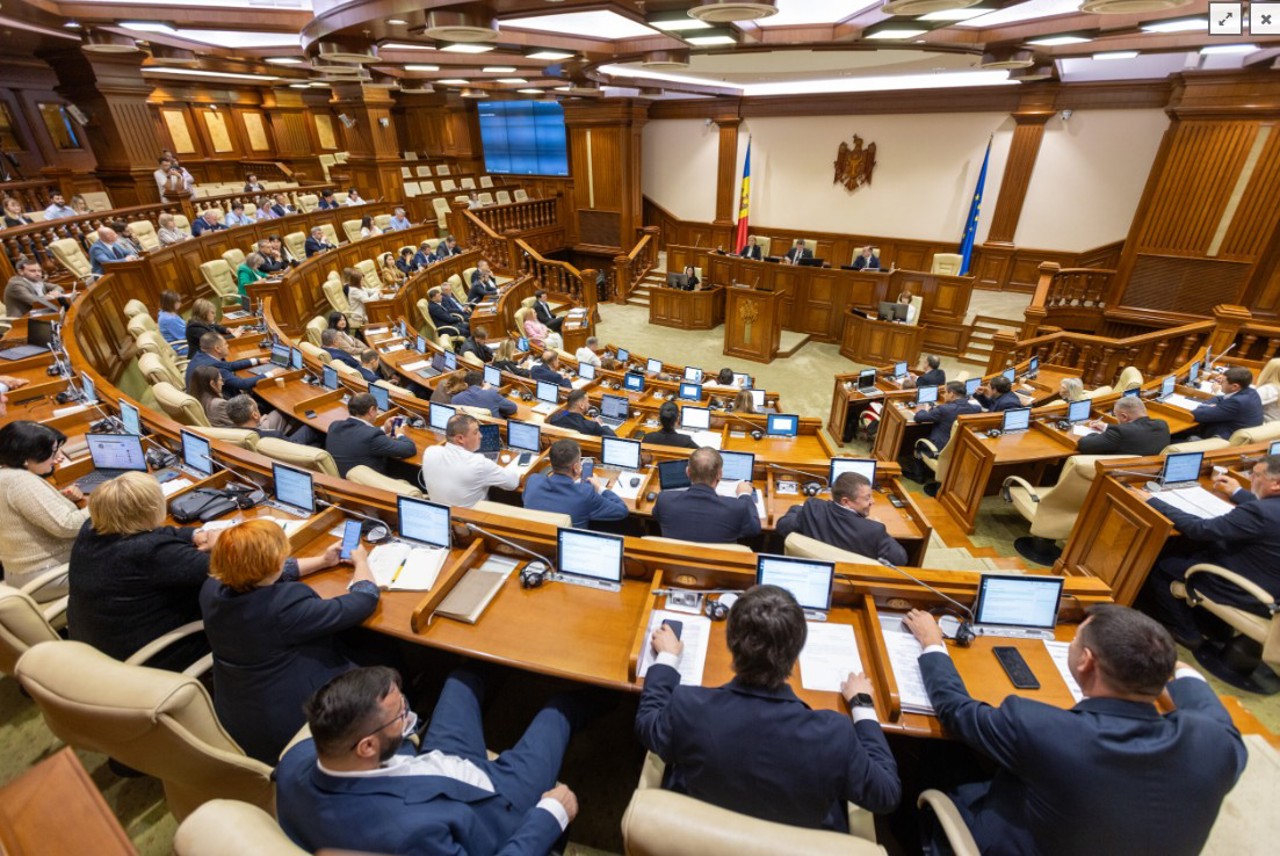Parlamentul revine la muncă: A doua sesiune ordinară din 2026 începe la 1 septembrie