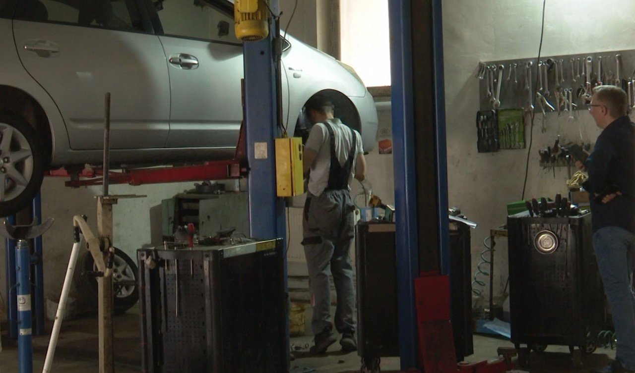 Canicula afectează mașinile: Ce tipuri de vehicule sunt cele mai expuse riscului de defecțiuni 