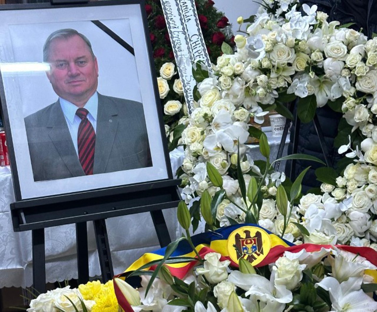 O delegație a Parlamentului de la Chișinău, omagiu lui Ilie Ilașcu, la București: „Erou al luptei pentru eliberarea națională”