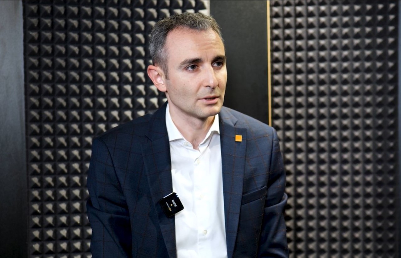 Revoluția AI: Expert, la Radio Moldova: Schimbări majore în companii și profesii eliminate