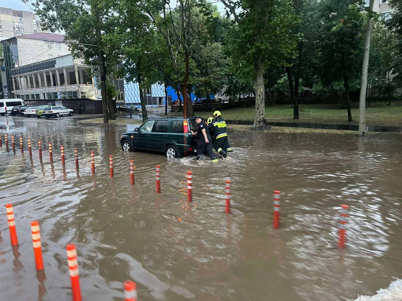 Avertizare meteo: Cod galben de instabilitate atmosferică cu ploi și grindină
