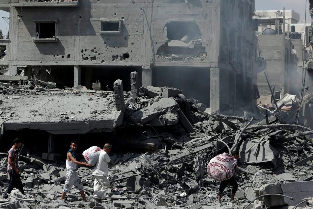 Sute de morți și răniți după un atac masiv al Israelului asupra Fâșiei Gaza