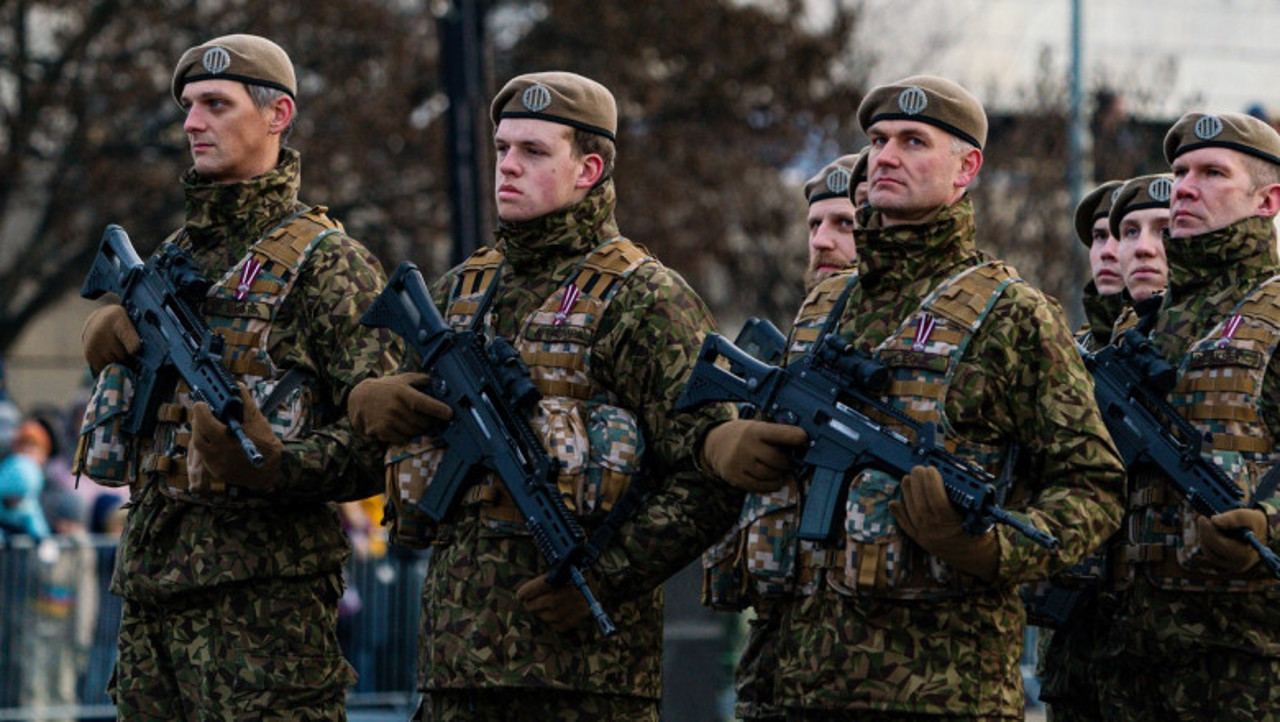 латвия военный парад