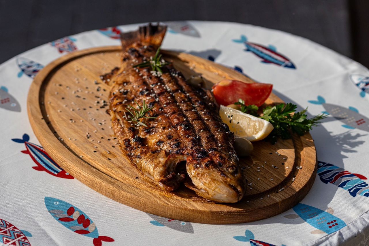 Gustul Moldovei: păstrăv crescut manual în nord și dulceață de trandafir, unică în Călărași