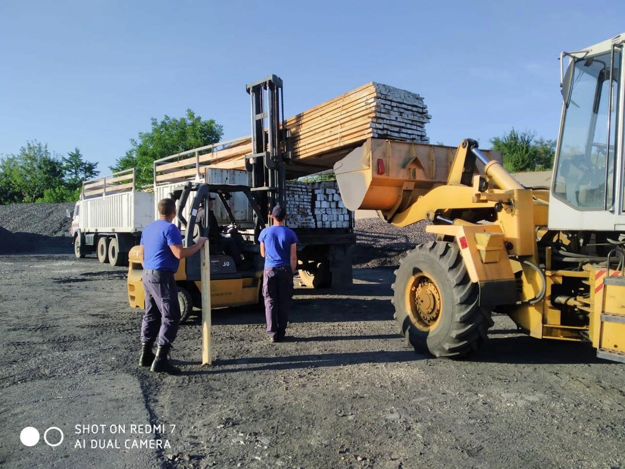 Вторая партия материальных ценностей была доставлена в районы, пострадавшие от дождя и ветра