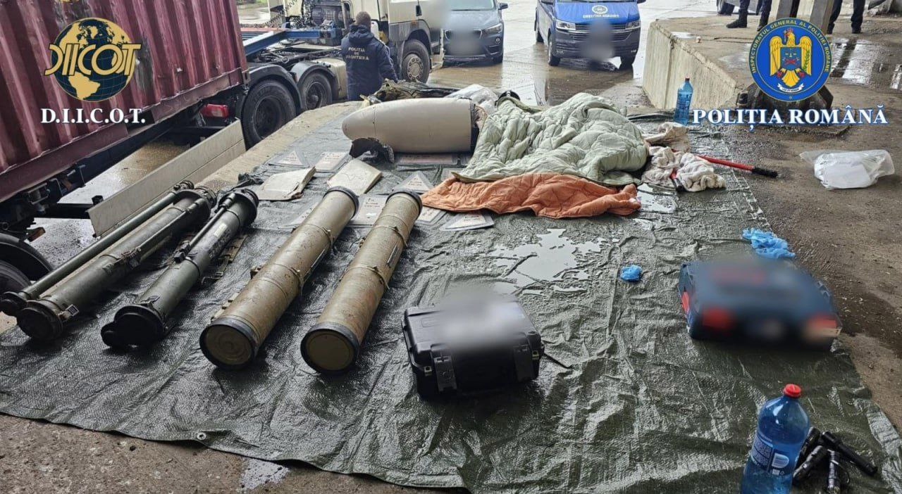 Weapons discovered in the truck detained at Leușeni - Albița arrived in the Republic of Moldova through smuggling from Ukraine