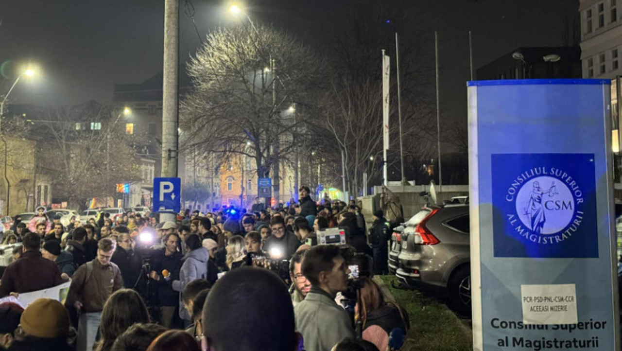 Protest pentru independența justiției în România. Manifestanții cer demisii   