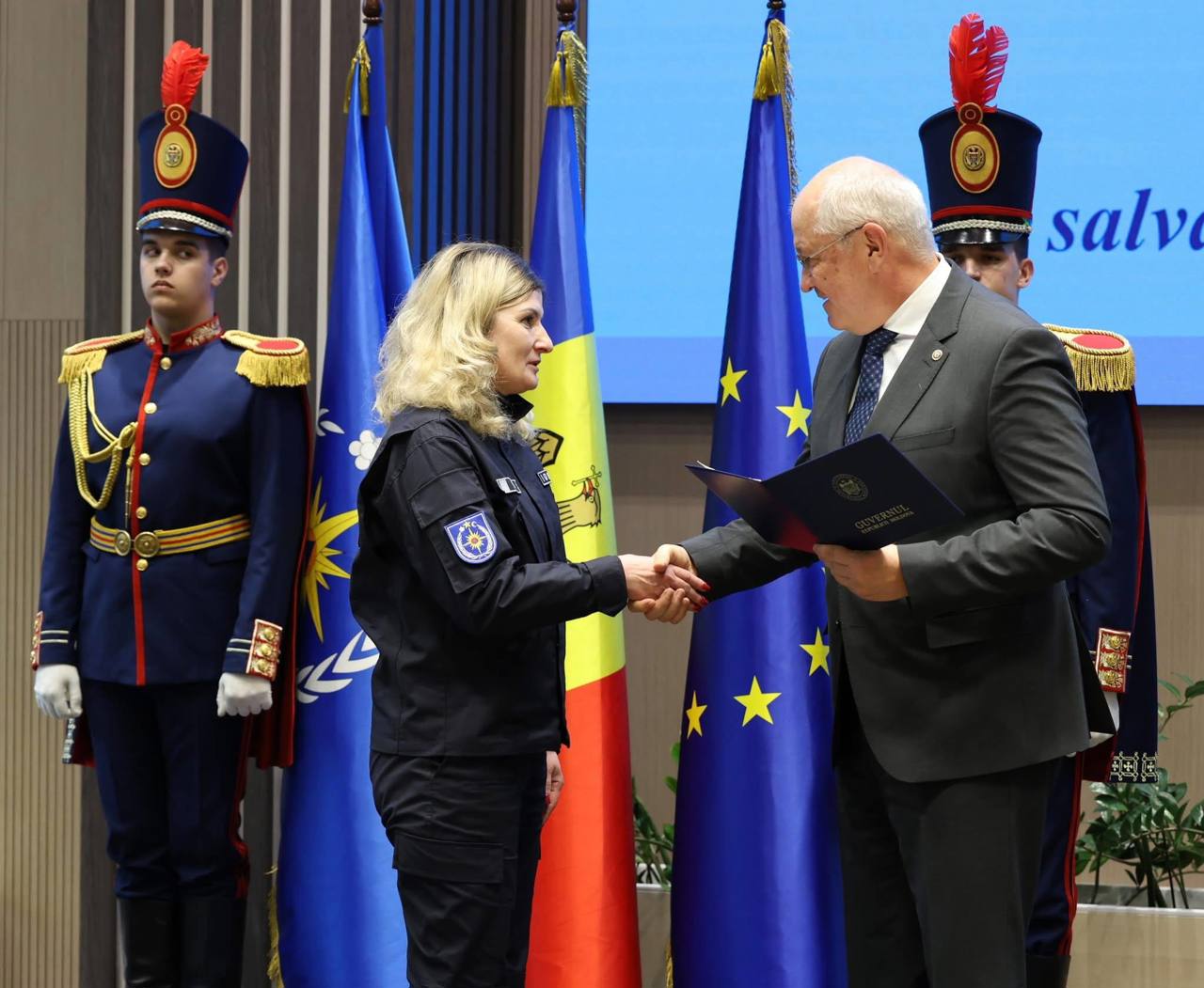 Salvatorii și pompierii, onorați la „Gala Premianților IGSU 2026”