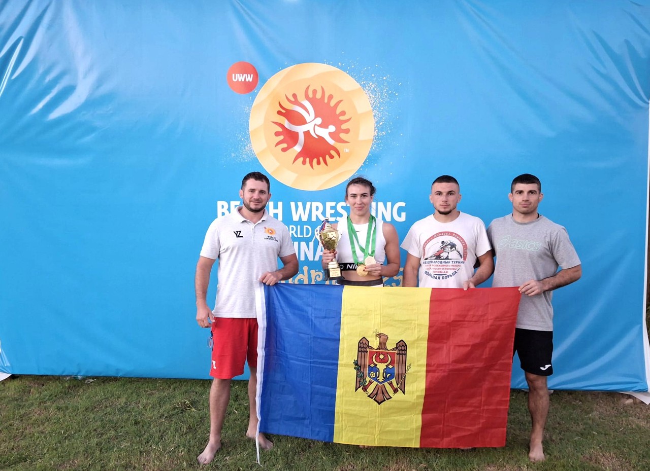 Irina Rîngaci a devenit campioană mondială la lupte pe plajă 