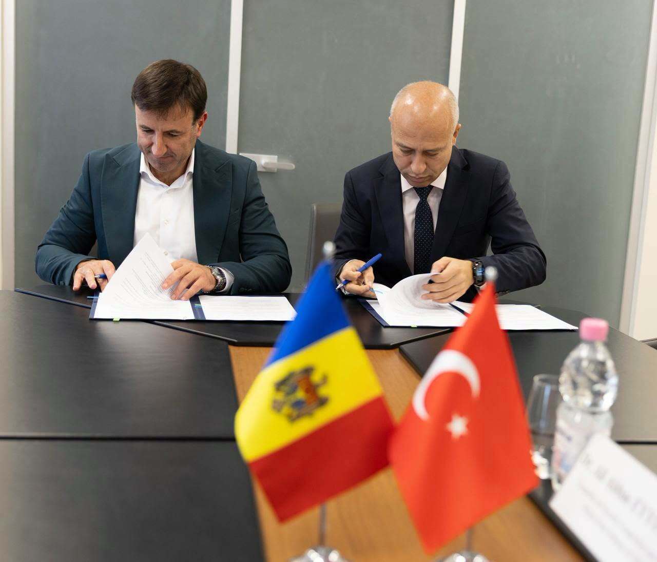 Polițiști moldoveni voi fi pregătiți în Turcia pentru investigații cu tehnologii moderne. Acordul semnat la Chișinău