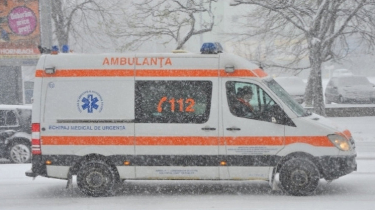 Cursă contra timpului prin nămeți: ambulanța a ajuns prea târziu la un pacient din Orhei