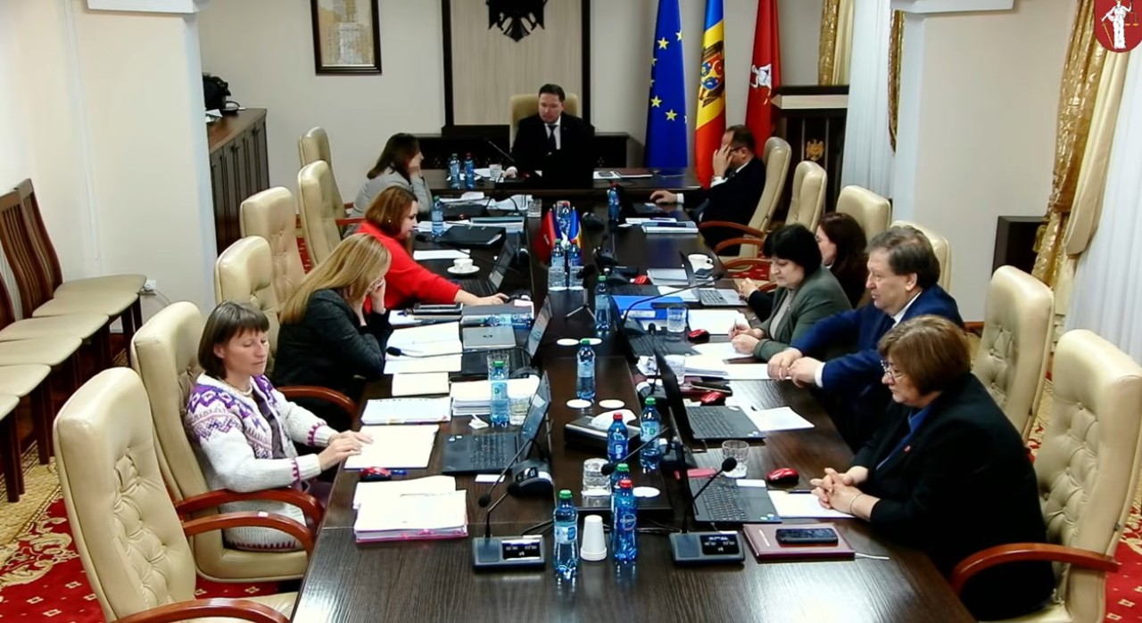 CSM modifică regulamentul pentru a permite reducerea sarcinii de muncă a judecătorilor în anumite situații