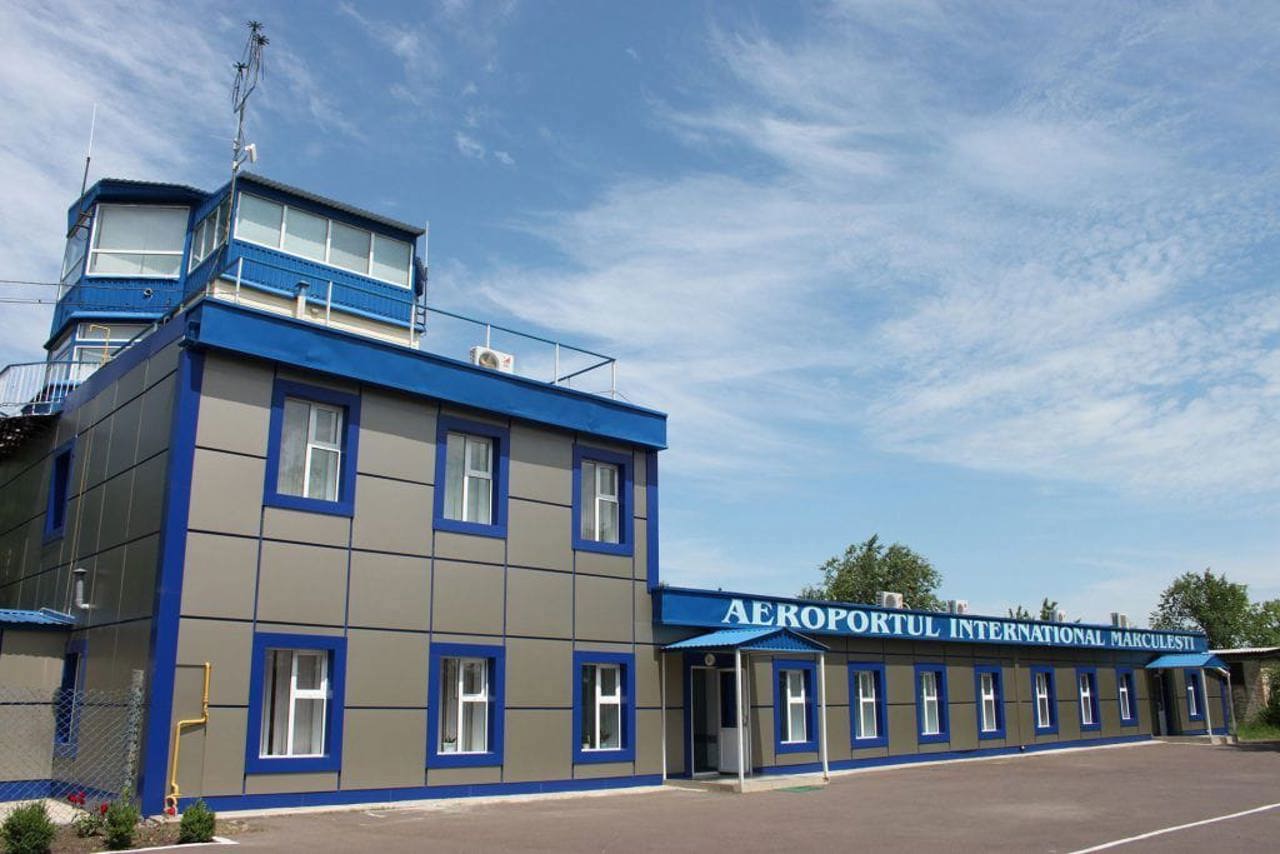 Ukrainian planes temporarily moved to Mărculești Airport, Civil Aeronautical Authority