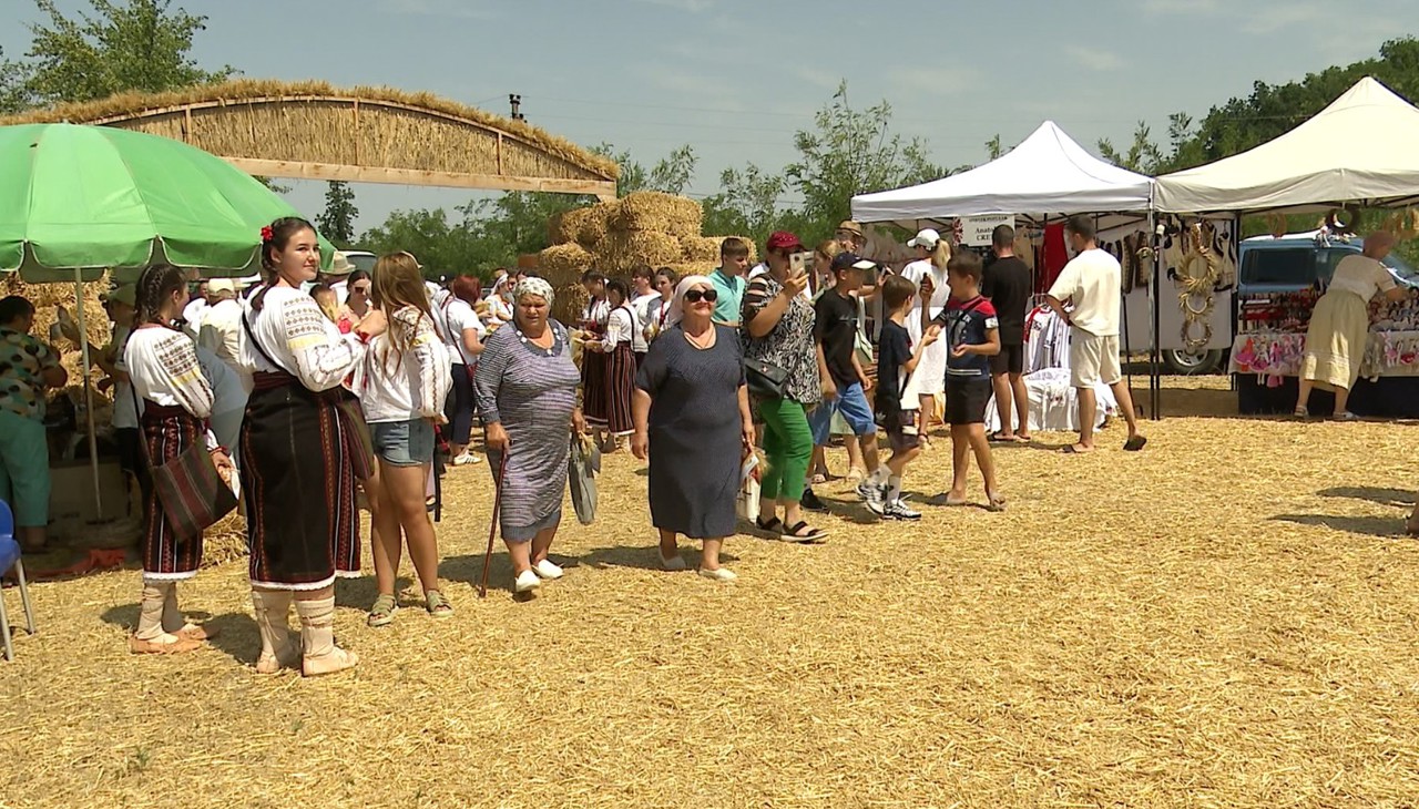 Cîrnățeni hosts "La Seceriș": A tribute to farmers