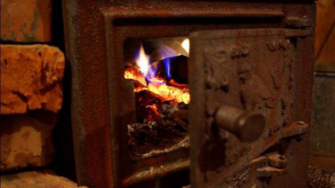 Două familii au ajuns la spital,  după ce  s-au intoxicat cu monoxid de carbon