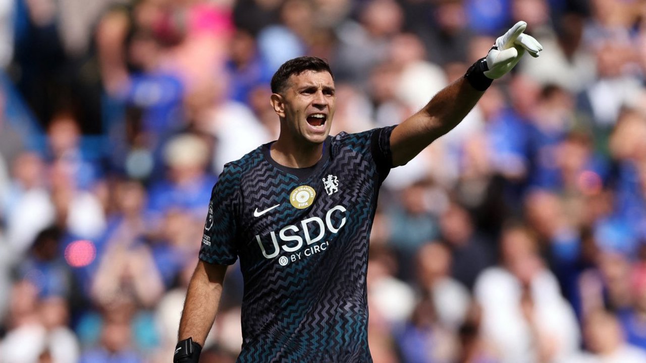 Proaspăt transferat la Chelsea Londra, portarul Emiliano Martínez a și debutat pentru „aristocrați”  